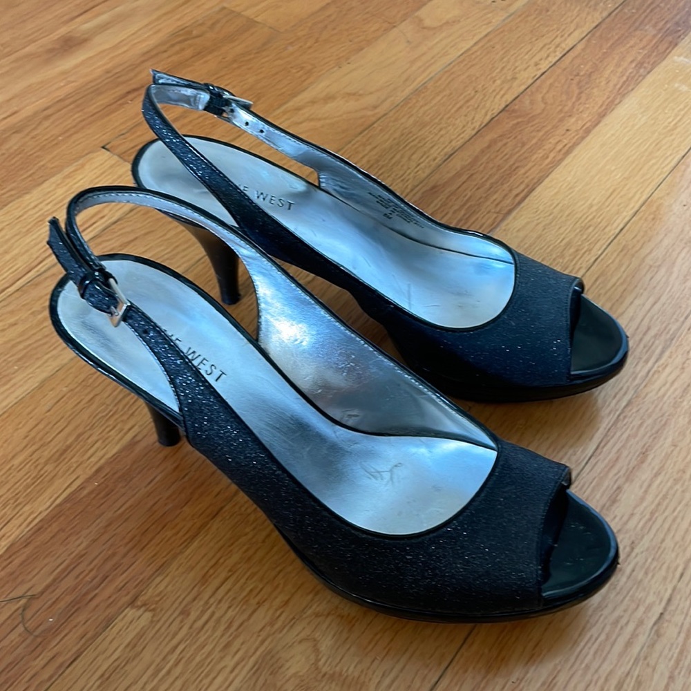 Nine West “Sharina” sparkly heel w/backstrap